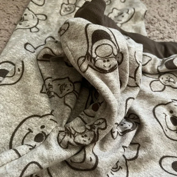 Disney Winnie The Pooh Pajama Set - Picture 7 of 12